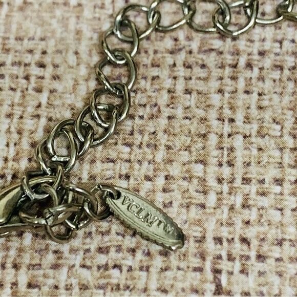 VCLM Silver Oval Necklace - Picture 1 of 2
